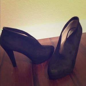 *beautiful* Michael Kors Heel Booties Suede Sz 6.5